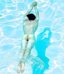 swim naked 5d46766a70110.jpg