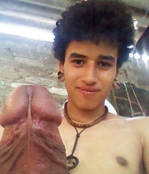 photographed closely 5d65527eed700.jpg