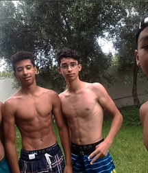 very nice young boys 5d677177609cb.jpg