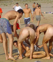 nudism and naturism on the beach 5d693ae3b0345.jpg