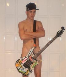 modern musicians 5d6aa7618ac5f.jpg
