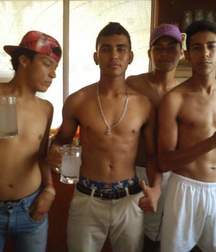 straight guys  5d6aa81dd99a6.jpg