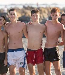 straight guys  5d6aa85d2a60a.jpg