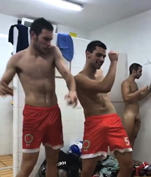 straight boys in the locker room 5d6b575e57aa8.jpg