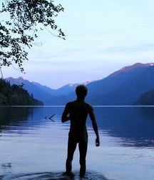 nudist-in-the-water 5d6eda35f18a3.jpg