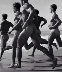 run all naked 5d6fecb30f180.jpg