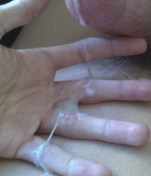 the warm seed on the hand 5d7158f7f1412.jpg