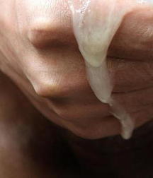 the warm seed on the hand 5d7158fe9e38e.jpg