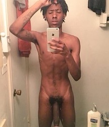 black boys selfies 5d747c814bcc2.jpg