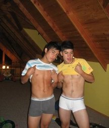 two boys in their underwear 5d75dcd001ce3.jpg