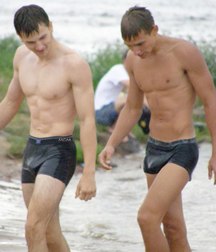 two boys in their underwear 5d75dce3609ec.jpg