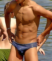 speedo boys 5d76b0822b27f.jpg