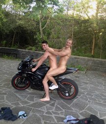 naked motorcyclists 5d76b230a0468.jpg
