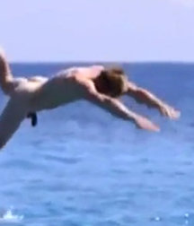 the perfect dive 5d77c925c2835.jpg