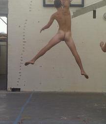 sport is naked 5d794d40c2970.jpg
