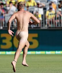  Streakers 5d79515a6c5c0.jpg