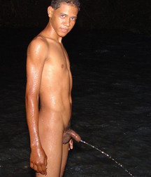 naked boys pissing 5d7a89a8dc313.jpg
