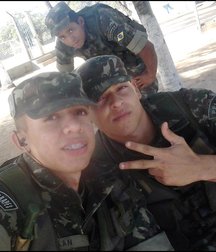 beautiful Colombian soldiers 5d7a89f942255.jpg