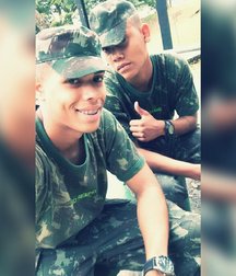 beautiful Colombian soldiers 5d7a8a2364022.jpg