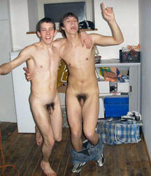 crazy, funny straight guys 5d7bc70db1fe2.jpg
