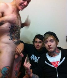 crazy, funny straight guys 5d7bc724b93b4.jpg