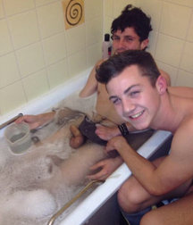 crazy, funny straight guys 5d7bc7269e754.jpg