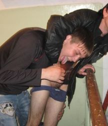 crazy, funny straight guys 5d7bc736d820b.jpg
