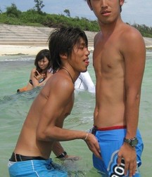 straight guys pretend to be gay 5d7dbfc8ef8c3.jpg