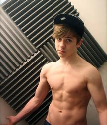 young male beauty 5d7dc1d9ee932.jpg