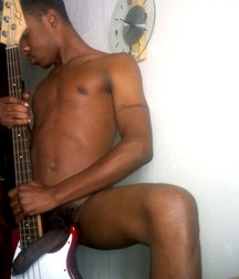 play me a song 5d81165b9d1f2.jpg