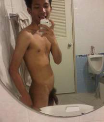 Asian selfies 5d8e0f7cdaeb2.jpg