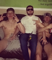 naked-straight-guys 5d8f93639750e.jpg