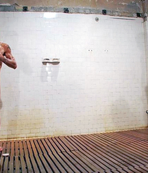 straight guys in the locker room 5d8f93c2693a9.jpg