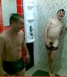 straight guys in the locker room 5d8f93d6634f5.jpg