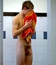 straight guys in the locker room 5d8f93eaaf284.jpg