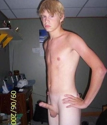 cute-nude-boy 5d8f943f869bc.jpg