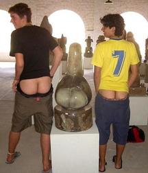straight ass 5d90cc34ac7f6.jpg