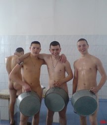 young Russian soldiers in the shower 5d91b19b2fc43.jpg