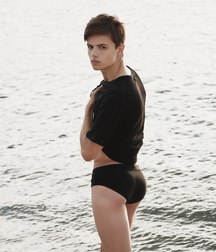 very nice boys 5d93761fc6c5b.jpg
