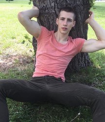 very nice boys 5d93763b2a648.jpg