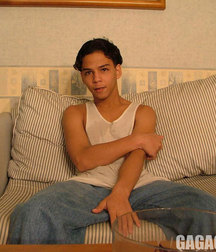 very nice boys 5d9376410b8b7.jpg