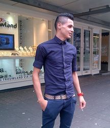very nice boys 5d9376512901a.jpg