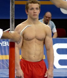 gymnastics make you beautiful 5d94f5703eef5.jpg