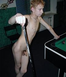 billiard players 5d9635548e348.jpg