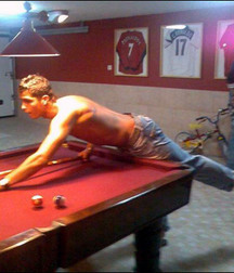billiard players 5d9635924be99.jpg