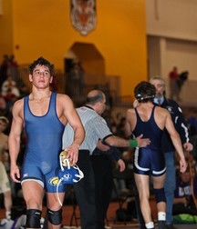 sports wrestlers 5d9833441594d.jpg