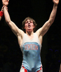 sports wrestlers 5d98334faf12d.jpg