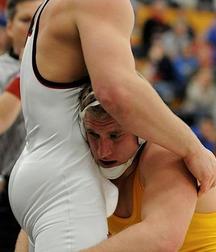 sports wrestlers 5d98335bb842e.jpg