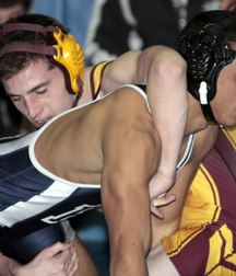 sports wrestlers 5d98335eca8f4.jpg