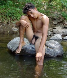 naked by the lake 5d997e2d73d8c.jpg